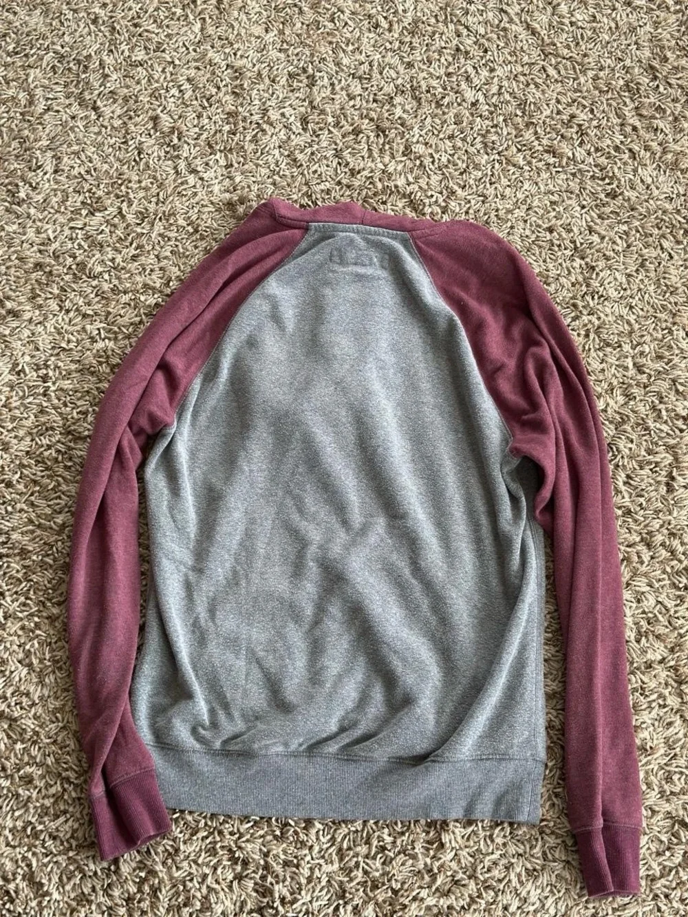 Levi's Men's Gray and Burgundy Crewneck Pullover with Logo